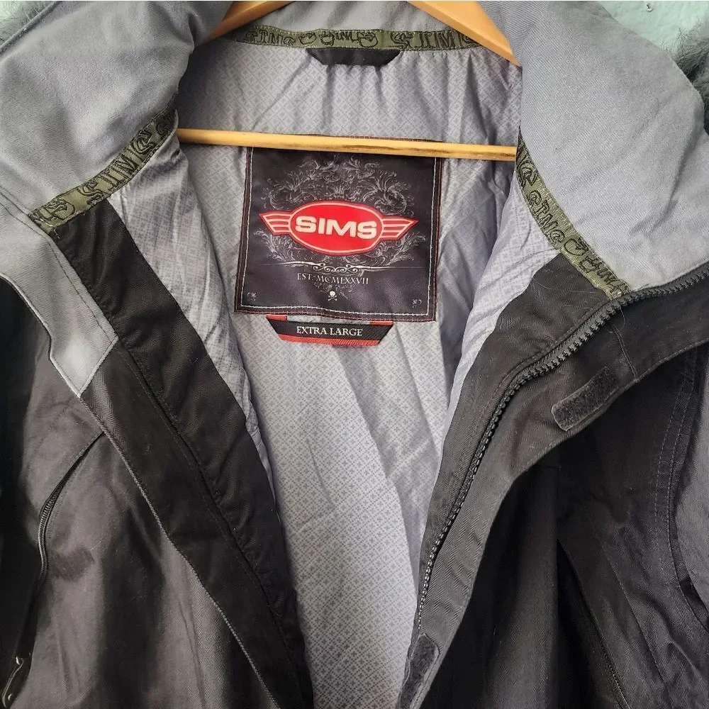 SIMS Snowboarding Black Jacket with Fur Hood